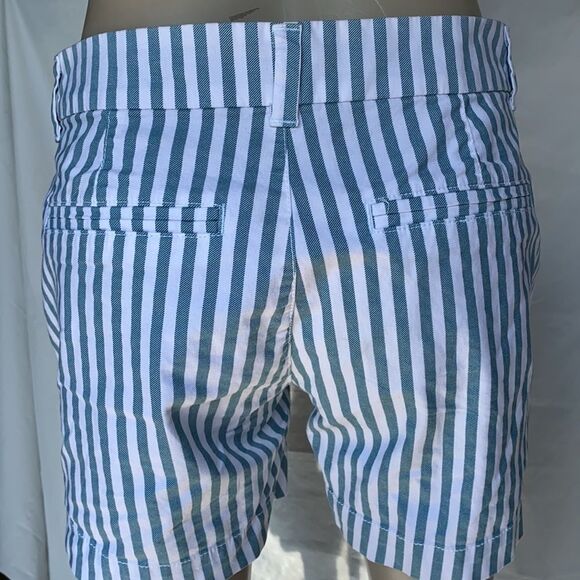 Old Navy ladies flat front striped shorts size 2 - Picture 6 of 9